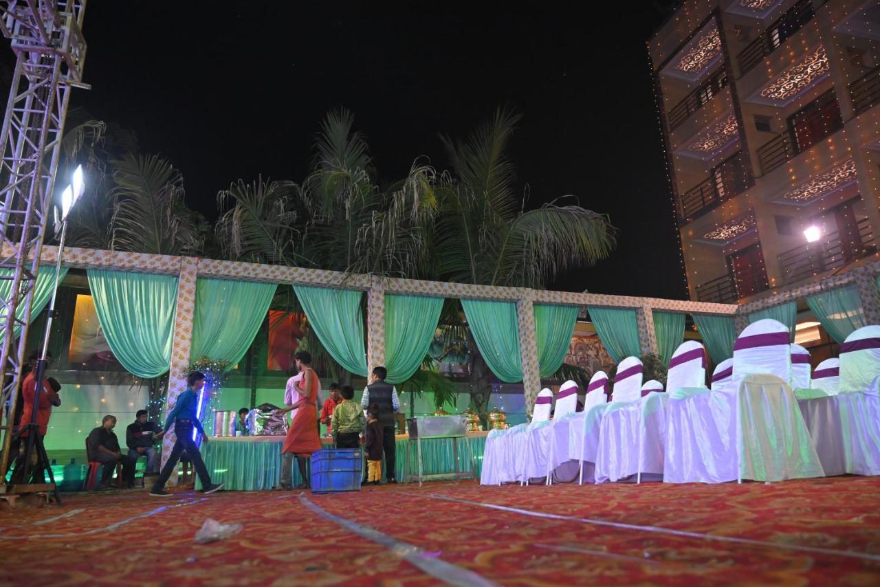 Jjk Rukmini Vilas Hotel & Banquet มูซัฟฟาร์ปูร์ ภายนอก รูปภาพ
